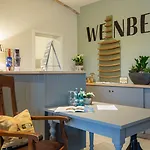 Weinbek 3*